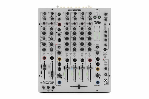 Allen heath xone - -, mixer