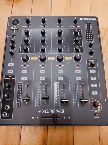 Allen heath xone - mixer, dj